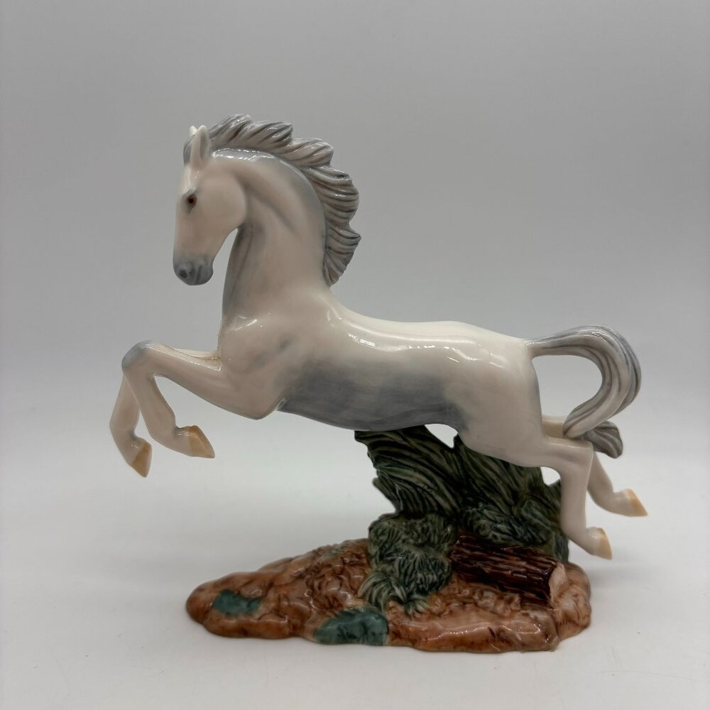 Vintage The Franklin Mint Galloping Horse Retro Porcelain Figurine